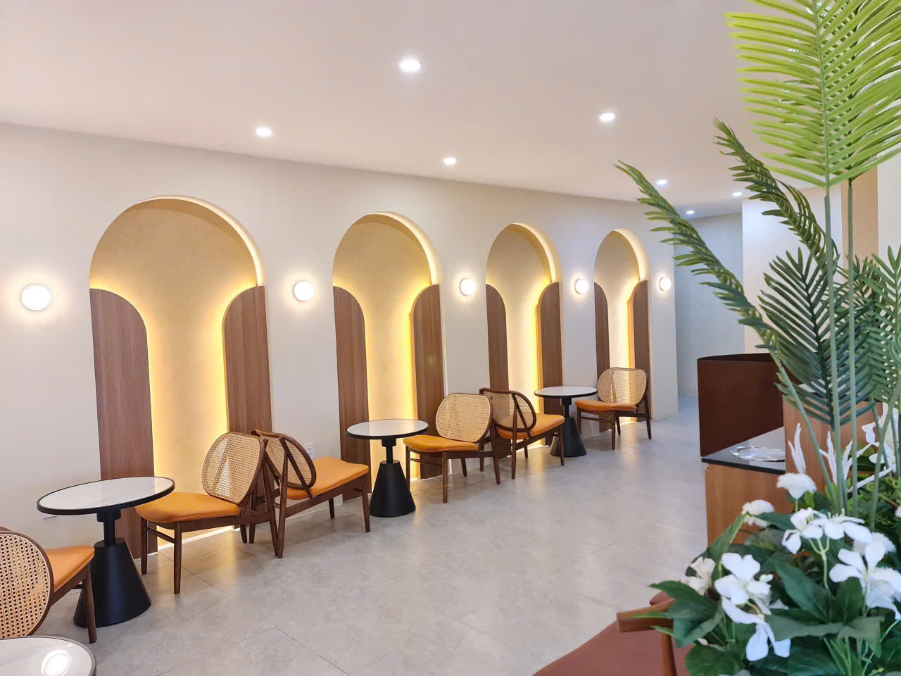 thiet-ke-quan-ca-phe-ban-na-6