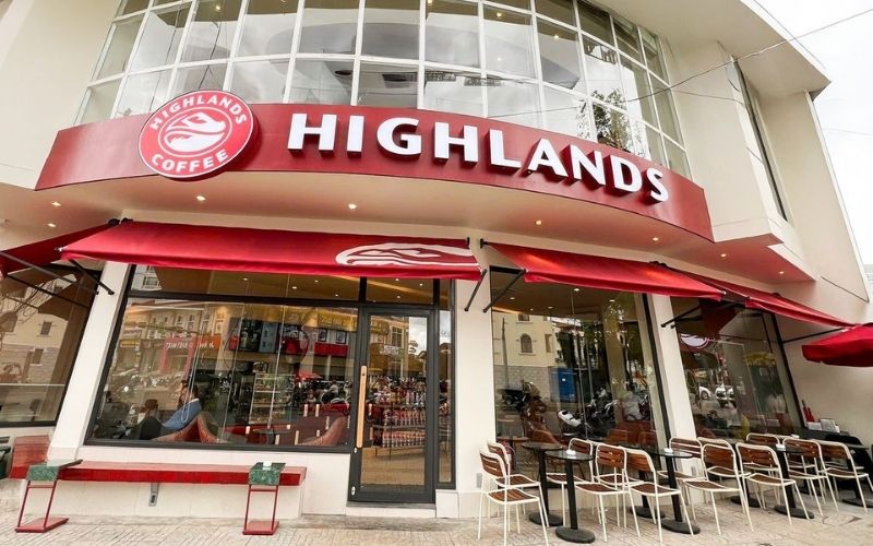 thiet-ke-quan-ca-phe-hightland-1