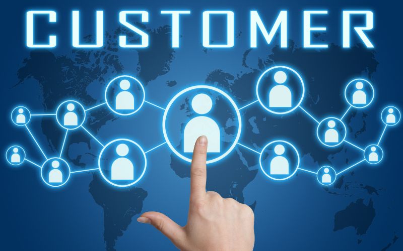 Chân dung khách hàng mục tiêu của quán