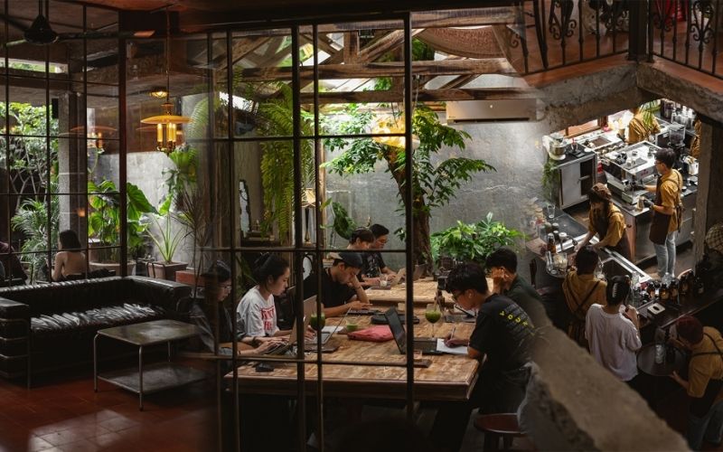 Không gian tầng 2