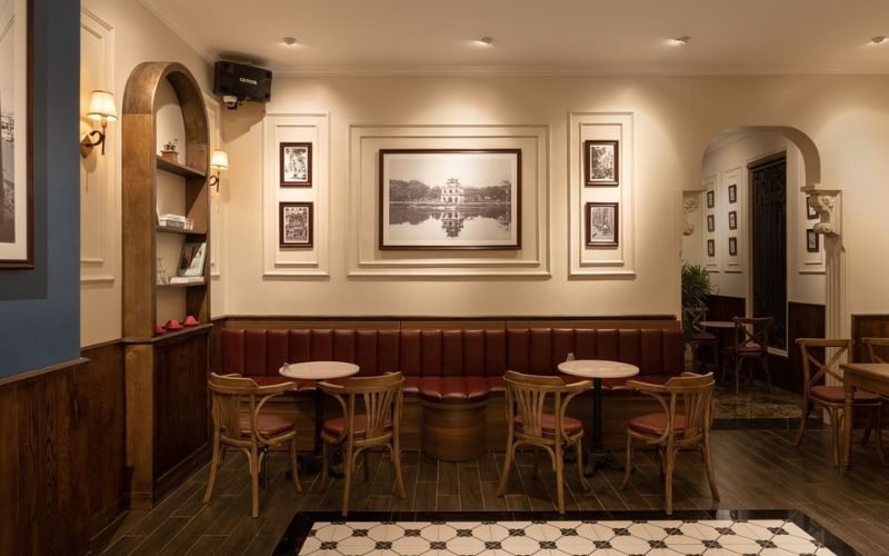 tổ chức dòng di chuyển rõ ràng cho cả khách hàng và nhân viên