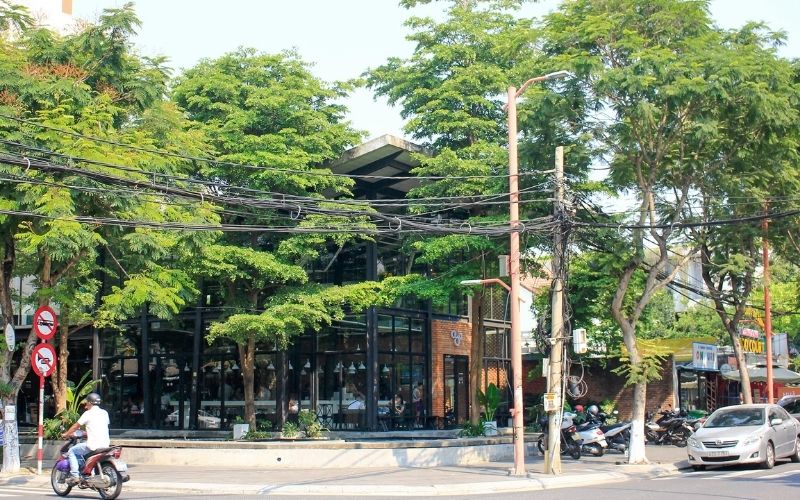 XLIII Coffee - Industrial style 