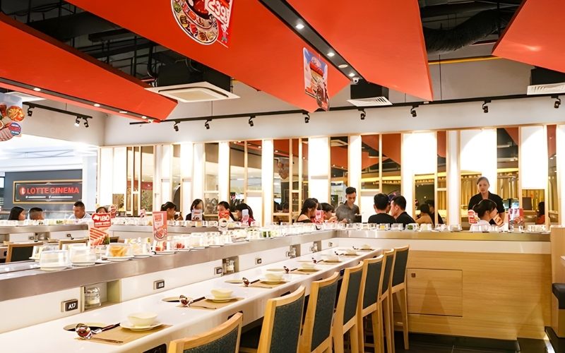 Khoảng cách ghế ngồi và kích thước băng chuyền