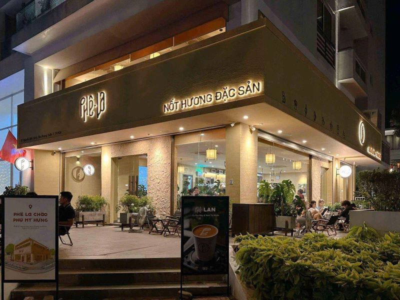 thiết kế quán cà phê 2 mặt tiền