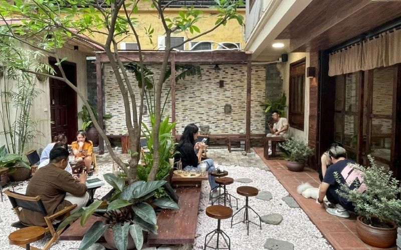 Kích thước bàn ghế cafe chuẩn cho bàn 4 người
