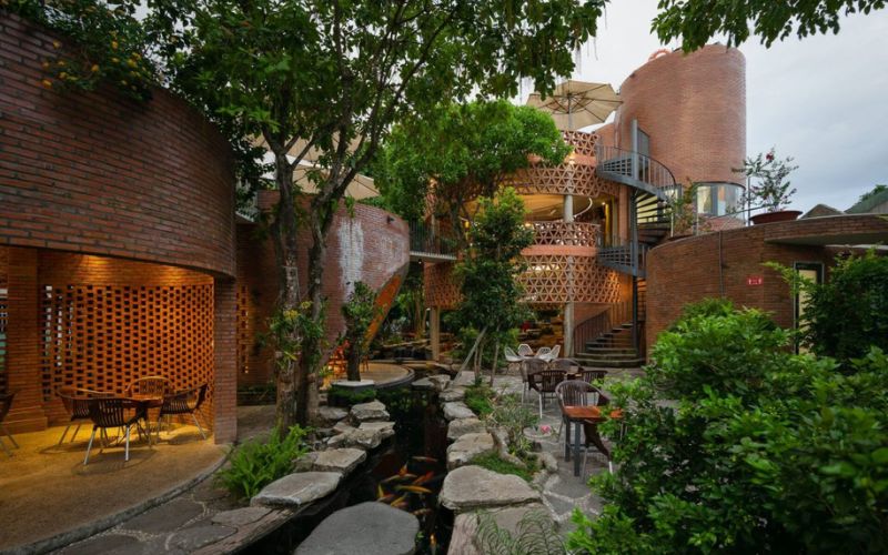 Cafe Koi Garden